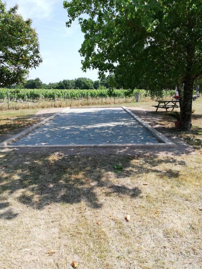 Jau-Dignac-et-Loirac La Mancine Laulan Bed & Breakfast エクステリア 写真