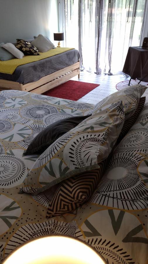 Jau-Dignac-et-Loirac La Mancine Laulan Bed & Breakfast エクステリア 写真