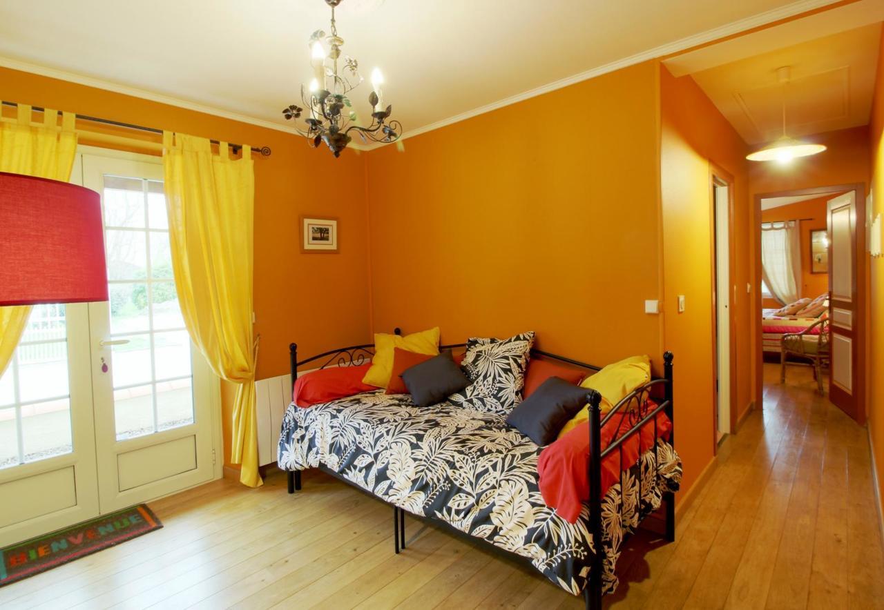 Jau-Dignac-et-Loirac La Mancine Laulan Bed & Breakfast エクステリア 写真