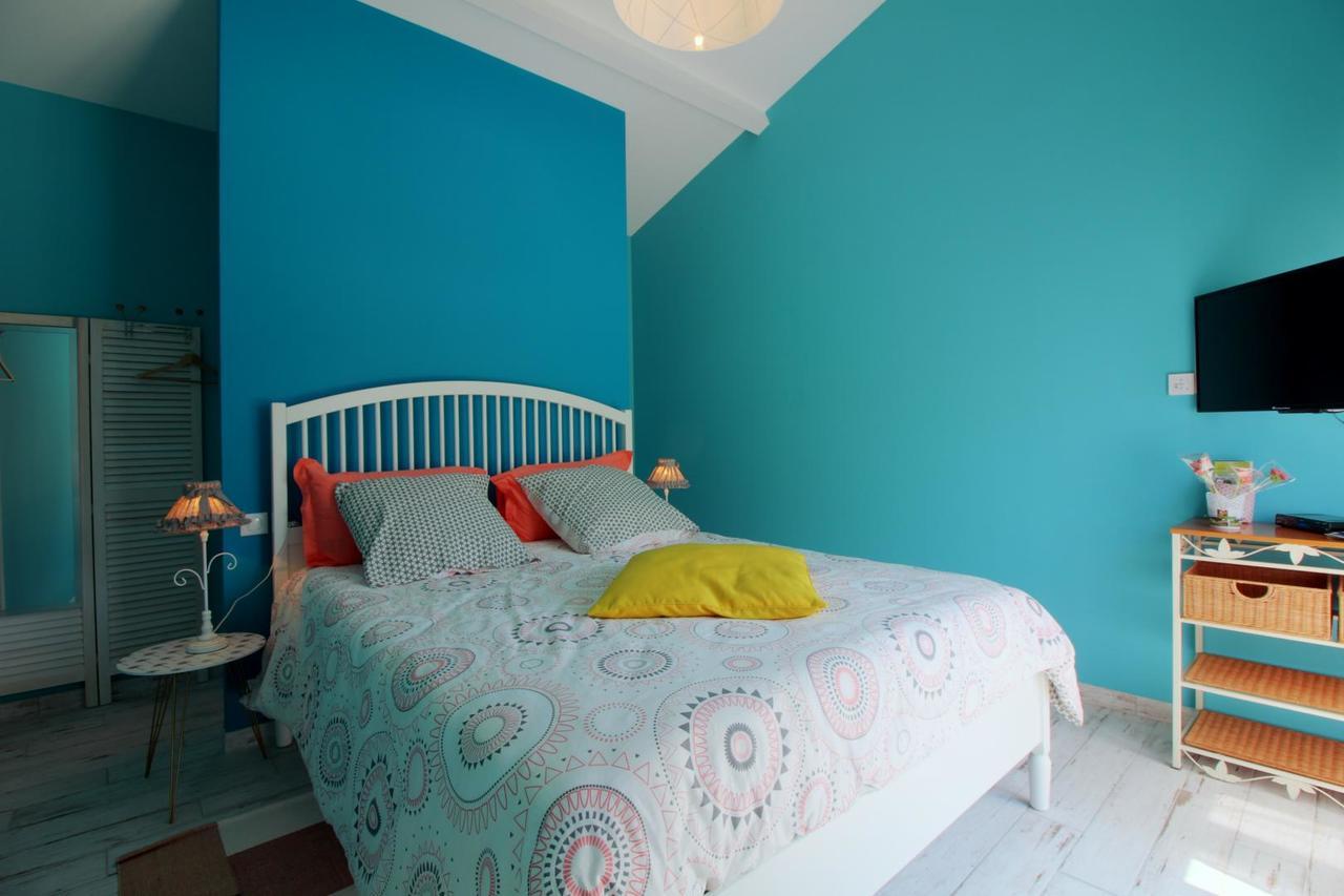 Jau-Dignac-et-Loirac La Mancine Laulan Bed & Breakfast エクステリア 写真