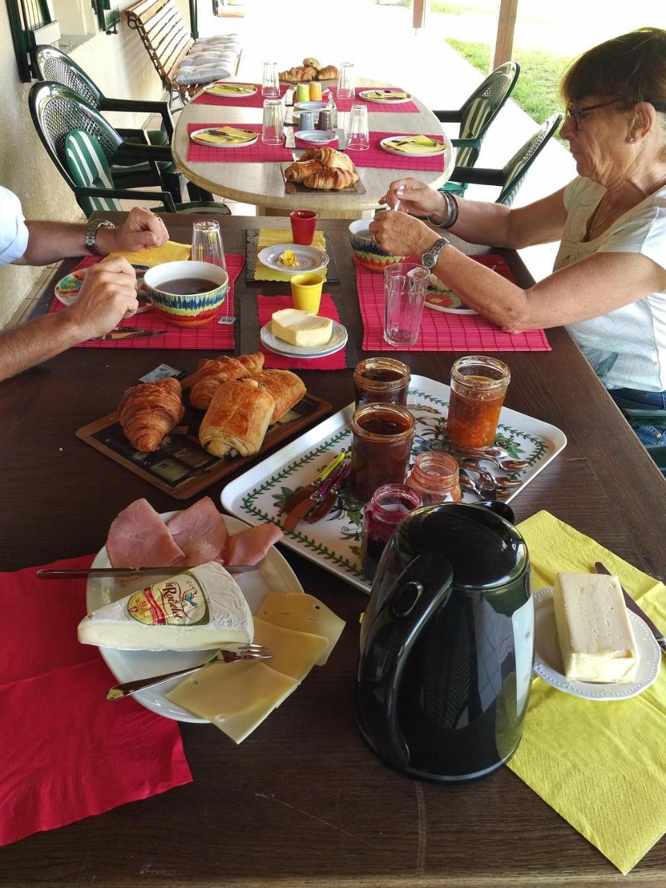 Jau-Dignac-et-Loirac La Mancine Laulan Bed & Breakfast エクステリア 写真