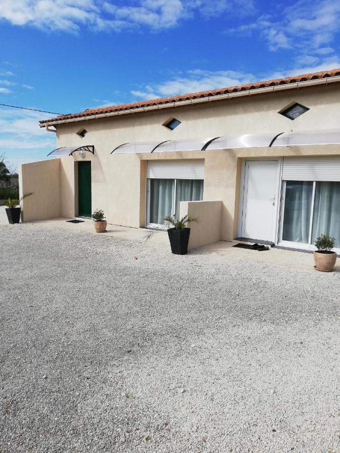Jau-Dignac-et-Loirac La Mancine Laulan Bed & Breakfast エクステリア 写真